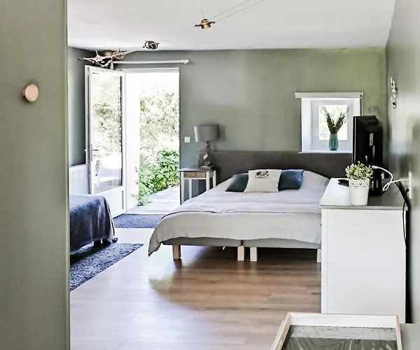 Un Ange Passe 勒比松德卡多恩